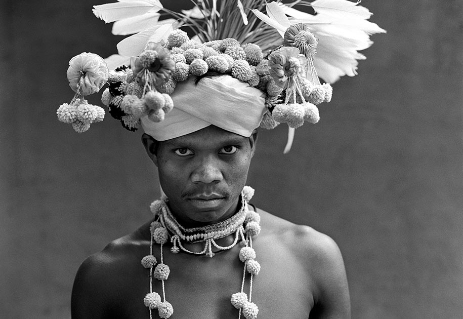 12_indian.tribal.bastar.dancer.traditional.portrait.blackandwhite.headdress.jpg